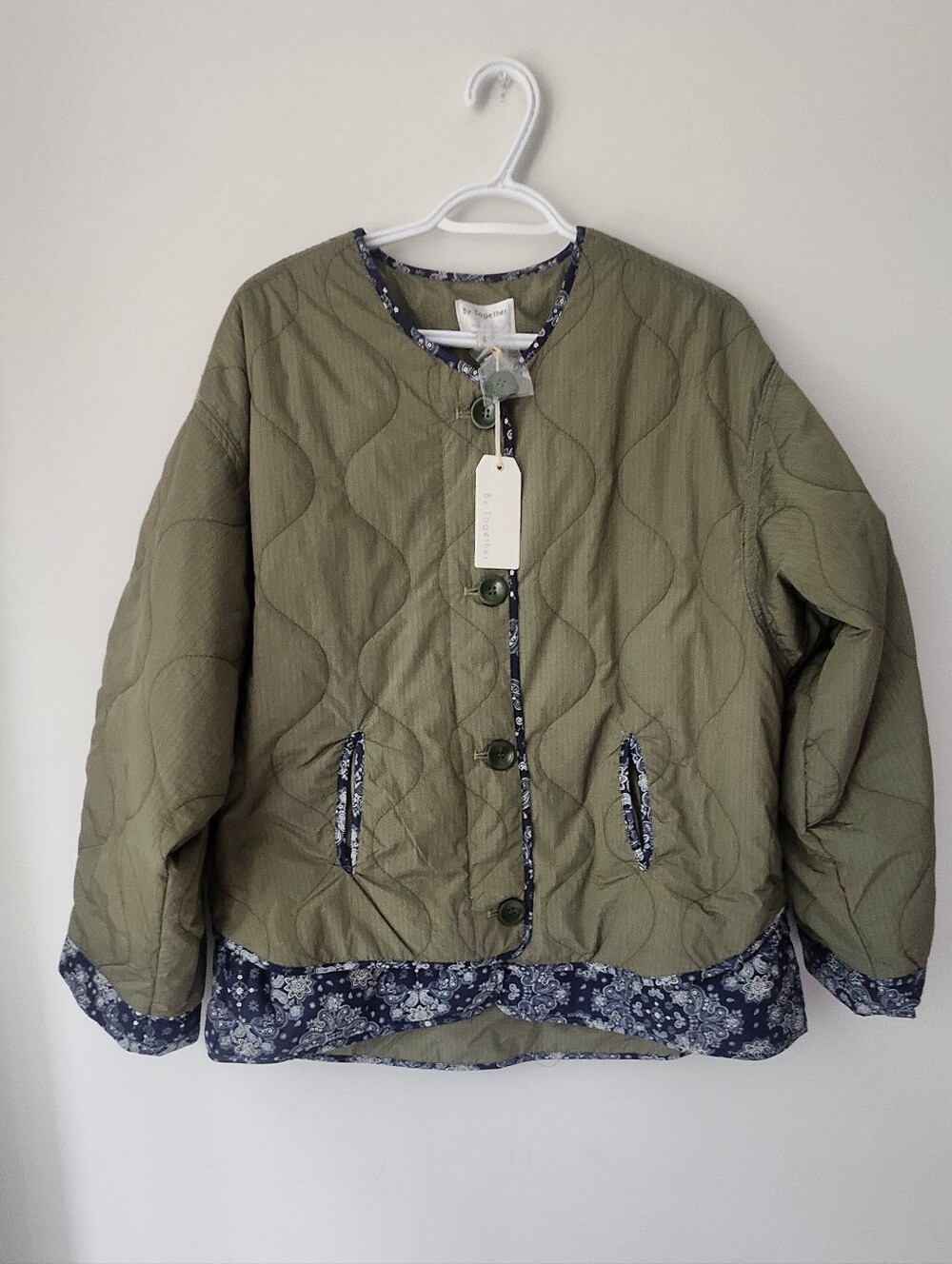 By Together Paisley Trim Quilted Bomber Jacket Size Small